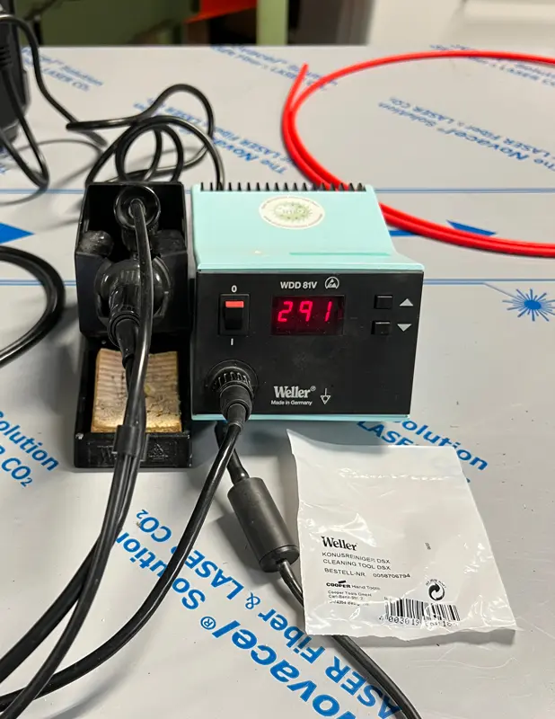 Weller WDD 81V Desoldering Station 95W 230V 